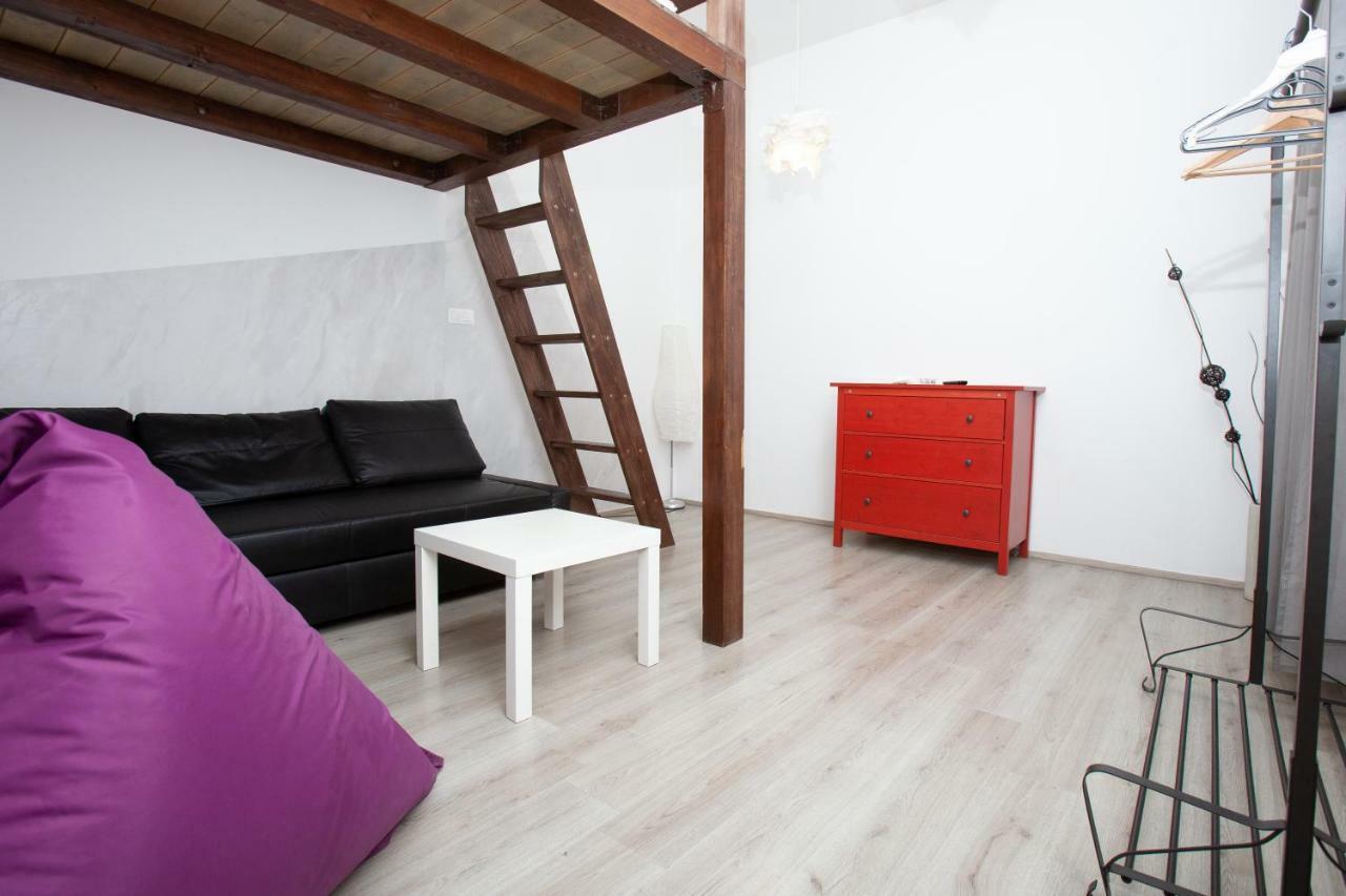 Wow Wow Apartment Prague Exterior photo