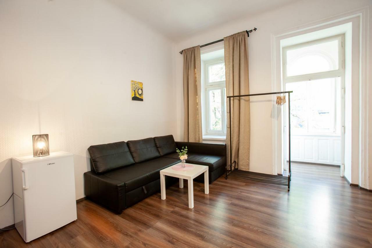 Wow Wow Apartment Prague Exterior photo